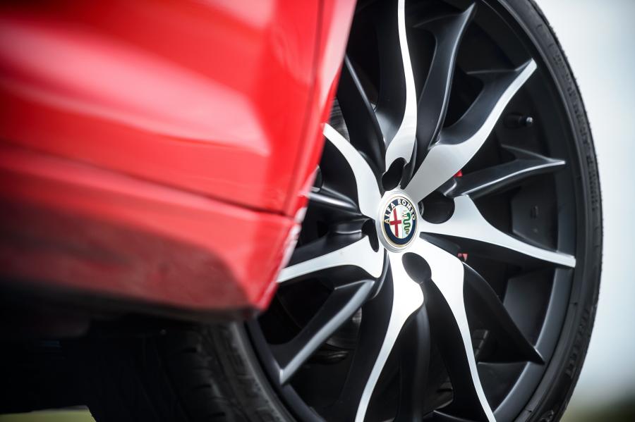  Alfa Romeo MiTo 2014 года  (UK) (фото 3 из 4)
